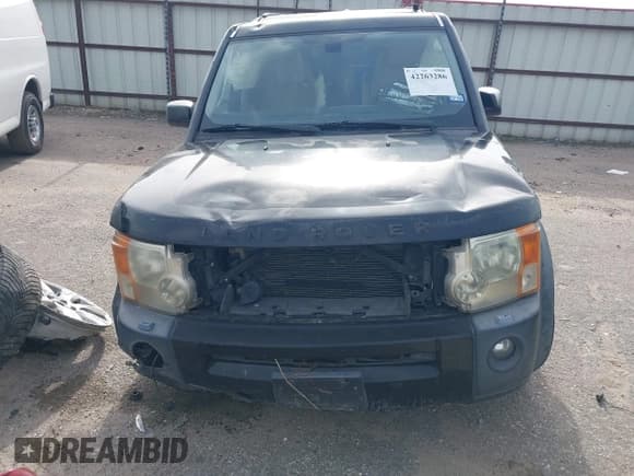 ✅ 2006 Land Rover LR3 SE • VIN: SALAE25476A354252 • Lot: 42263286. Wystawiony na IAAI z przebiegiem 177 990 mil. Bezpłatny archiwum sprzedaży aukcyjnych z USA i szczegółowy raport historii pojazdu na DreamBid. Zdjęcie 13.