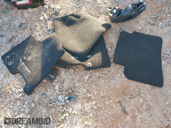 ✅ 2024 Hyundai Venue SEL • VIN: KMHRC8A3XRU315850 • Lot: 41571559. Listed on IAAI with 567 mi. Free auction sales archive from the USA and detailed vehicle history report at DreamBid. Image 18.