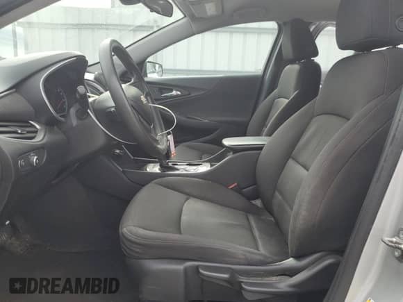 2019 Chevrolet Malibu LS z VIN 1G1ZB5ST3KF205858, wystawiony jako Copart lot #70017145 z przebiegiem 106 908 mil mil oraz Szkoda całkowita • Salvage title. Historia ofert i sprzedaży dostępna na DreamBid. Obrazek 7.