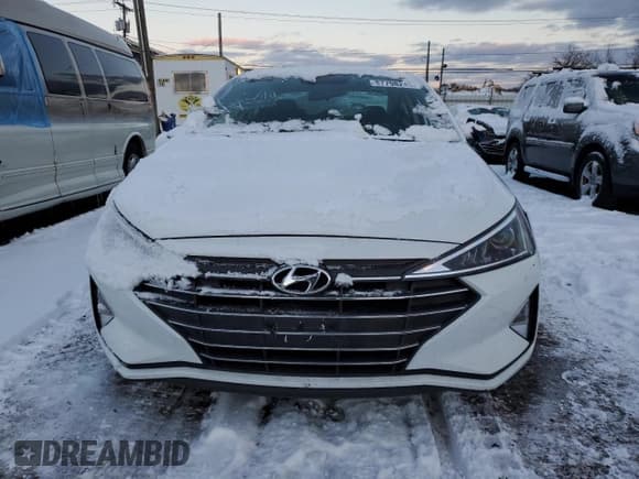 ✅ 2019 Hyundai Elantra SE • VIN: 5NPD74LF2KH451103 • Lot: 87798245. Listed on Copart with 58,456 mi. Free auction sales archive from the USA and detailed vehicle history report at DreamBid. Image 5.