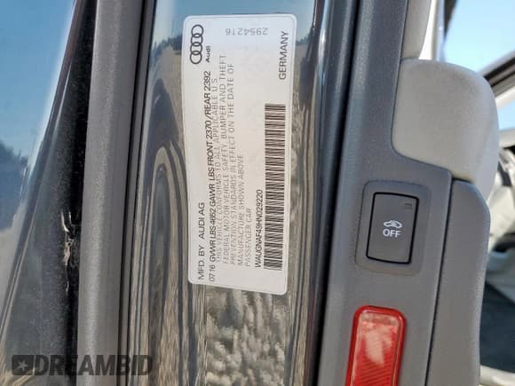 ✅ 2017 Audi A4 Premium • VIN: WAUGNAF49HN029220 • Lot: 68920845. Wystawiony na Copart z przebiegiem 84 519 mil. Bezpłatny archiwum sprzedaży aukcyjnych z USA i szczegółowy raport historii pojazdu na DreamBid. Zdjęcie 13.