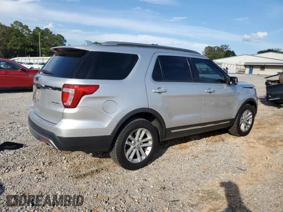 ✅ 2016 Ford Explorer XLT • VIN: 1FM5K7D86GGA29430 • Lot: 82304165. Wystawiony na Copart z przebiegiem 211 537 mil. Bezpłatny archiwum sprzedaży aukcyjnych z USA i szczegółowy raport historii pojazdu na DreamBid. Zdjęcie 3.
