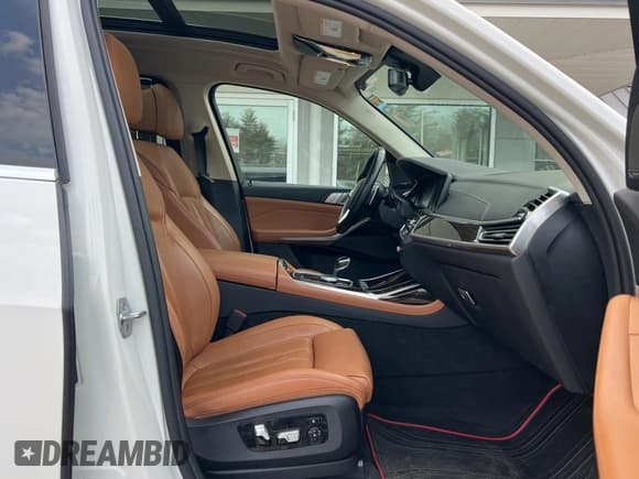 ✅ 2020 BMW X7 xDrive40i • VIN: 5UXCW2C05L9B60363 • Лот: 49335575. Опубликован ранее на Copart с пробегом 89 892 миль. Бесплатный доступ к архиву аукционных продаж из США и подробный отчёт об истории автомобиля на DreamBid. Изображение 5.