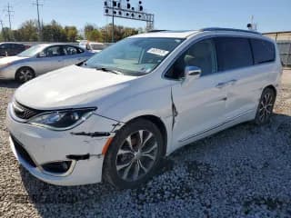 ✅ 2018 Chrysler Pacifica Limited • VIN: 2C4RC1GG4JR108474 • Lot: 86057675. Wystawiony na Copart z przebiegiem 59 976 mil. Bezpłatny archiwum sprzedaży aukcyjnych z USA i szczegółowy raport historii pojazdu na DreamBid. Zdjęcie 1.