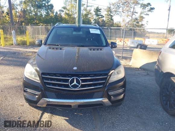 ✅ 2015 Mercedes-Benz M 350 • VIN: 4JGDA5HB6FA577230 • Lot: 43544951. Wystawiony na IAAI z przebiegiem 196 640 mil. Bezpłatny archiwum sprzedaży aukcyjnych z USA i szczegółowy raport historii pojazdu na DreamBid. Zdjęcie 12.
