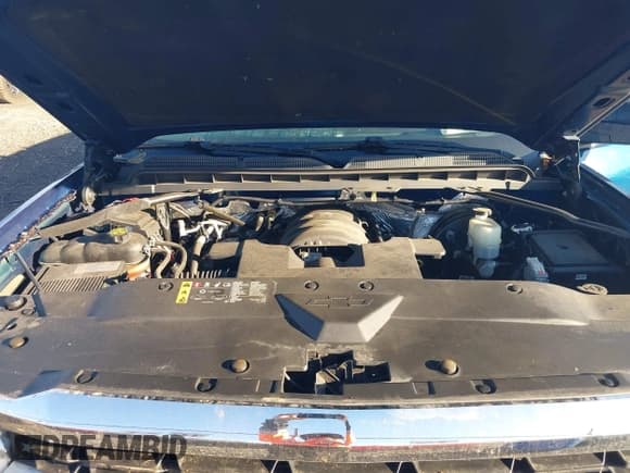 ✅ 2018 Chevrolet Silverado 1500 LT • VIN: 2GCVKREC8J1102806 • Lot: 43322949. Wystawiony na IAAI z przebiegiem 87 263 mil. Bezpłatny archiwum sprzedaży aukcyjnych z USA i szczegółowy raport historii pojazdu na DreamBid. Zdjęcie 10.