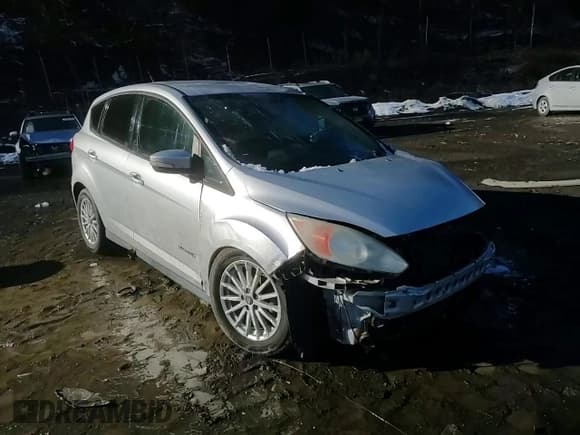 ✅ 2013 Ford C-Max SE • VIN: 1FADP5AU5DL501536 • Лот: 61712205. Опубликован ранее на Copart с пробегом 222 084 миль. Бесплатный доступ к архиву аукционных продаж из США и подробный отчёт об истории автомобиля на DreamBid. Изображение 10.