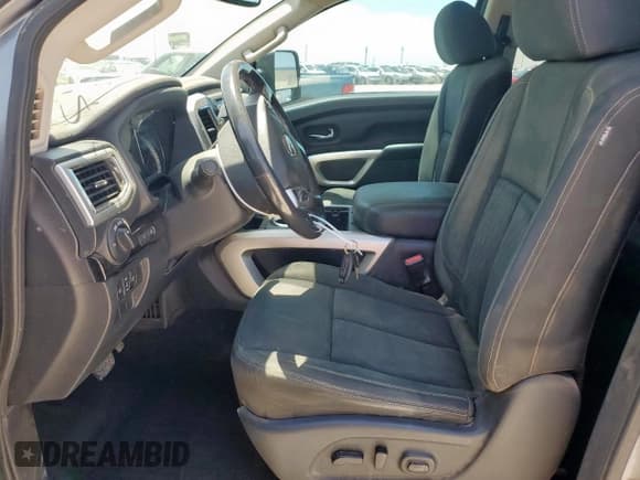 ✅ 2017 Nissan Titan SV • VIN: 1N6AA1F25HN544618 • Lot: 56727215. Listed on Copart with 100,512 mi. Free auction sales archive from the USA and detailed vehicle history report at DreamBid. Image 7.