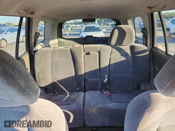 ✅ 2003 Hyundai Santa Fe GLS • VIN: KM8SC13E13U460984 • Lot: 87202585. Wystawiony na Copart z przebiegiem 96 517 mil. Bezpłatny archiwum sprzedaży aukcyjnych z USA i szczegółowy raport historii pojazdu na DreamBid. Zdjęcie 10.