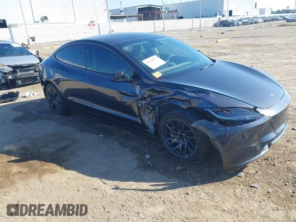 ✅ 2024 Tesla Model 3 • VIN: 5YJ3E1EA8RF860832 • Lot: 43410879. Wystawiony na IAAI z przebiegiem 14 313 mil. Bezpłatny archiwum sprzedaży aukcyjnych z USA i szczegółowy raport historii pojazdu na DreamBid. Zdjęcie 1.