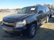 ✅ 2013 Chevrolet Suburban LT • VIN: 1GNSKJE78DR173059 • Lot: 43699809. Wystawiony na IAAI z przebiegiem 225 390 mil. Bezpłatny archiwum sprzedaży aukcyjnych z USA i szczegółowy raport historii pojazdu na DreamBid. Zdjęcie 2.