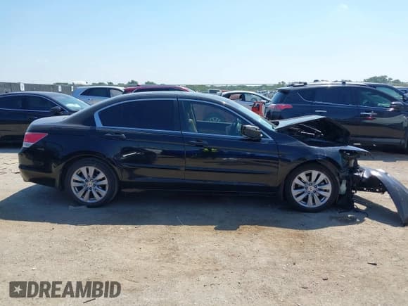 ✅ 2012 Honda Accord EX-L • VIN: 1HGCP2F84CA062745 • Lot: 42996078. Listed on IAAI with 140,691 mi. Free auction sales archive from the USA and detailed vehicle history report at DreamBid. Image 13.