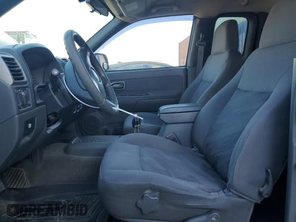 ✅ 2004 Chevrolet Colorado LS Z85 • VIN: 1GCDT196148153757 • Лот: 77269764. Опубликован ранее на Copart с пробегом 214 376 миль. Бесплатный доступ к архиву аукционных продаж из США и подробный отчёт об истории автомобиля на DreamBid. Изображение 7.