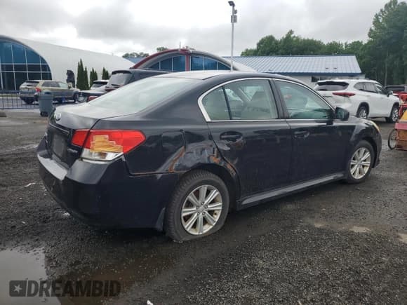 ✅ 2012 Subaru Legacy Premium • VIN: 4S3BMBC63C3026961 • Лот: 60106395. Опубликован ранее на Copart с пробегом 154 634 миль. Бесплатный доступ к архиву аукционных продаж из США и подробный отчёт об истории автомобиля на DreamBid. Изображение 3.