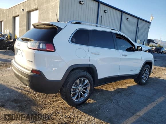 ✅ 2019 Jeep Cherokee Altitude • VIN: 1C4PJMLX8KD398775 • Lot: 85402575. Wystawiony na Copart z przebiegiem 71 503 mil. Bezpłatny archiwum sprzedaży aukcyjnych z USA i szczegółowy raport historii pojazdu na DreamBid. Zdjęcie 3.