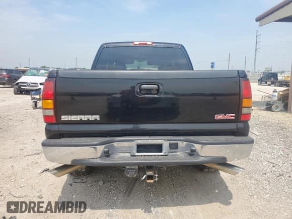 ✅ 2006 GMC Sierra 1500 SLE2 • VIN: 2GTEK13Z161255530 • Lot: 56800635. Wystawiony na Copart z przebiegiem 306 137 mil. Bezpłatny archiwum sprzedaży aukcyjnych z USA i szczegółowy raport historii pojazdu na DreamBid. Zdjęcie 6.