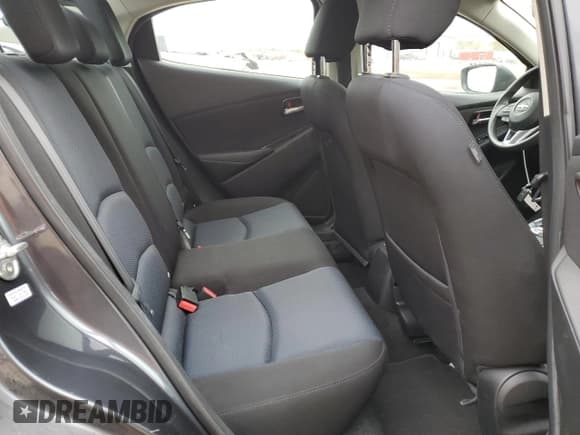 ✅ 2016 Scion iA • VIN: 3MYDLBZV3GY127927 • Lot: 89559945. Wystawiony na Copart z przebiegiem 145 385 mil. Bezpłatny archiwum sprzedaży aukcyjnych z USA i szczegółowy raport historii pojazdu na DreamBid. Zdjęcie 10.