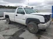 ✅ 2004 Chevrolet Silverado 2500HD Work Truck • VIN: 1GCHC24U64E355427 • Лот: 90250495. Опубликован ранее на Copart с пробегом 331 664 миль. Бесплатный доступ к архиву аукционных продаж из США и подробный отчёт об истории автомобиля на DreamBid. Изображение 4.