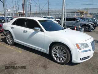 ✅ 2013 Chrysler 300 C • VIN: 2C3CCAET8DH727793 • Лот: 42967150. Опубликован ранее на IAAI с пробегом 107 587 миль. Бесплатный доступ к архиву аукционных продаж из США и подробный отчёт об истории автомобиля на DreamBid. Изображение 1.
