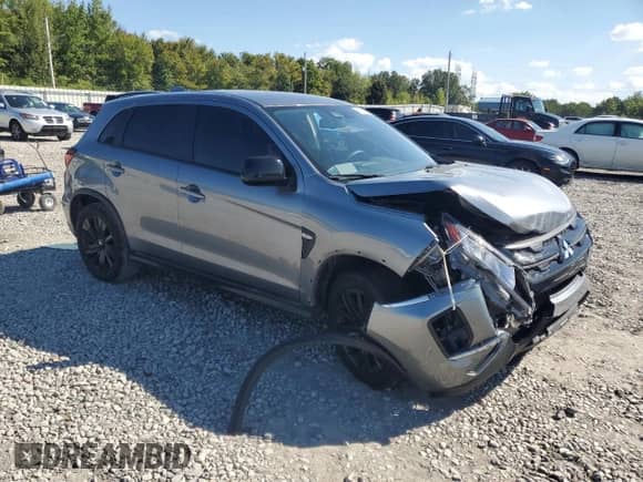 2024 Mitsubishi Outlander S z VIN JA4ARUAU5RU010395, wystawiony jako Copart lot #81866485 z przebiegiem 32 765 mil mil oraz Szkoda całkowita • Salvage title. Historia ofert i sprzedaży dostępna na DreamBid. Obrazek 4.