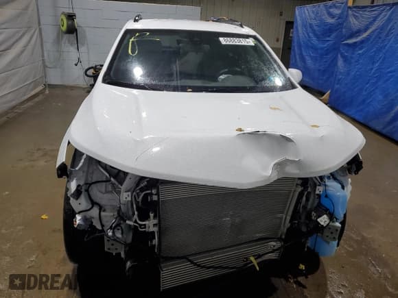 ✅ 2024 Chevrolet Equinox RS • VIN: 3GNAXWEG3RS104035 • Lot: 86883815. Listed on Copart with 14,300 mi. Free auction sales archive from the USA and detailed vehicle history report at DreamBid. Image 5.