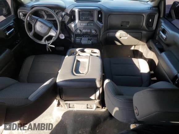 ✅ 2019 Chevrolet Silverado 1500 Custom Trail Boss • VIN: 1GCPYCEF4KZ401930 • Lot: 91459695. Wystawiony na Copart z przebiegiem 110 316 mil. Bezpłatny archiwum sprzedaży aukcyjnych z USA i szczegółowy raport historii pojazdu na DreamBid. Zdjęcie 8.