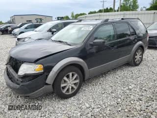 ✅ 2009 Ford Taurus X SEL • VIN: 1FMDK02W59GA02114 • Лот: 58462605. Опубликован ранее на Copart с пробегом 139 766 миль. Бесплатный доступ к архиву аукционных продаж из США и подробный отчёт об истории автомобиля на DreamBid. Изображение 1.