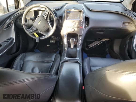 ✅ 2013 Chevrolet Volt • VIN: 1G1RH6E40DU144038 • Lot: 79498494. Wystawiony na Copart z przebiegiem 69 473 mil. Bezpłatny archiwum sprzedaży aukcyjnych z USA i szczegółowy raport historii pojazdu na DreamBid. Zdjęcie 8.