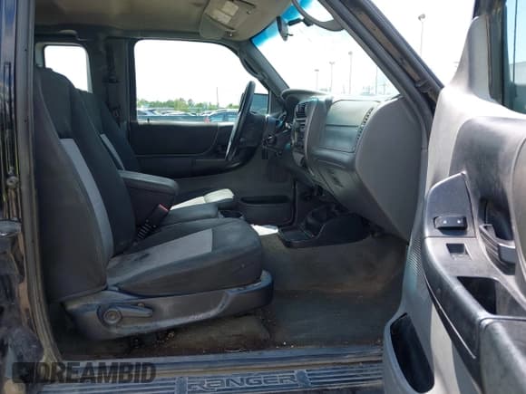 ✅ 2011 Ford Ranger XLT • VIN: 1FTKR4EE2BPB15106 • Lot: 42226682. Listed on IAAI with 329,088 mi. Free auction sales archive from the USA and detailed vehicle history report at DreamBid. Image 5.