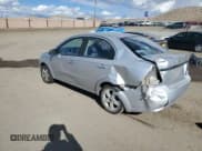 ✅ 2008 Chevrolet Aveo LT • VIN: KL1TG56658B261388 • Lot: 45560525. Wystawiony na Copart z przebiegiem 104 915 mil. Bezpłatny archiwum sprzedaży aukcyjnych z USA i szczegółowy raport historii pojazdu na DreamBid. Zdjęcie 2.