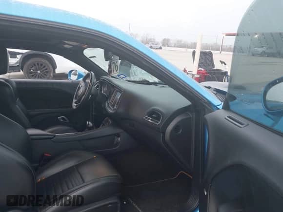 2015 Dodge Challenger R/T Plus with VIN 2C3CDZBT4FH850221, listed as a IAAI auction lot 41530700 with 86,226 mi miles and . Bid and sale history available at DreamBid. Image 5.