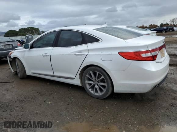2015 Hyundai Azera с VIN KMHFG4JG2FA454323, выставлен на аукционе Copart как лот 84822954 с пробегом 173 498 миль миль и Списание • Salvage title. История ставок и продаж доступна на DreamBid. Изображение 2.