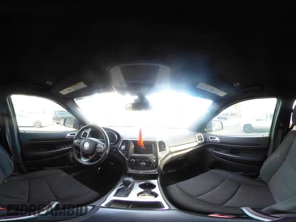 2018 Jeep Grand Cherokee Altitude с VIN 1C4RJFAG2JC180665, выставлен на аукционе IAAI как лот 41681801 с пробегом 102 320 миль миль и . История ставок и продаж доступна на DreamBid. Изображение 20.