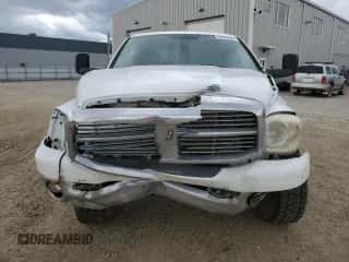 2008 Dodge 3500 SXT z VIN 3D7MX39A68G151870, wystawiony jako Copart lot #59962625 z przebiegiem 174 581 mil mil oraz Nie do naprawy • Non repairable. Historia ofert i sprzedaży dostępna na DreamBid. Obrazek 5.