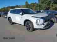 2023 Mitsubishi Outlander SE z VIN JA4T5UA94PZ015149, wystawiony jako IAAI lot #43378201 z przebiegiem 19 516 mil mil oraz . Historia ofert i sprzedaży dostępna na DreamBid. Obrazek 1.