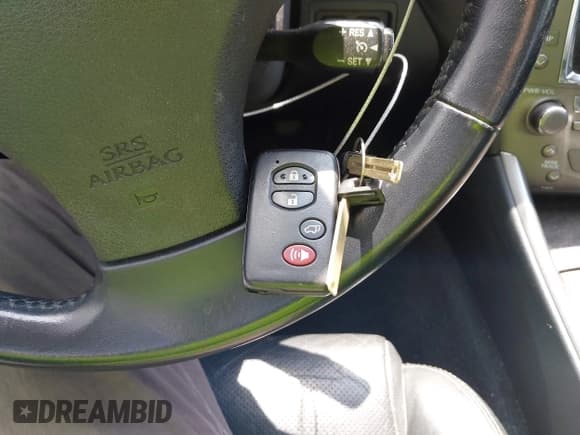 ✅ 2011 Lexus IS 250 • VIN: JTHCF5C26B2035296 • Lot: 42469561. Listed on IAAI with 180,609 mi. Free auction sales archive from the USA and detailed vehicle history report at DreamBid. Image 11.