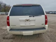 ✅ 2009 Chevrolet Tahoe LTZ • VIN: 1GNFC33099R298112 • Lot: 94195125. Wystawiony na Copart z przebiegiem 239 628 mil. Bezpłatny archiwum sprzedaży aukcyjnych z USA i szczegółowy raport historii pojazdu na DreamBid. Zdjęcie 6.