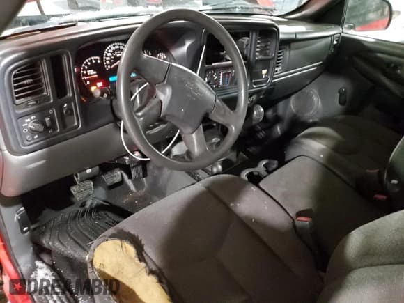 ✅ 2005 Chevrolet Silverado 2500HD LT • VIN: 1GCHK29U95E316280 • Lot: 45484385. Listed on Copart with 165,218 mi. Free auction sales archive from the USA and detailed vehicle history report at DreamBid. Image 8.