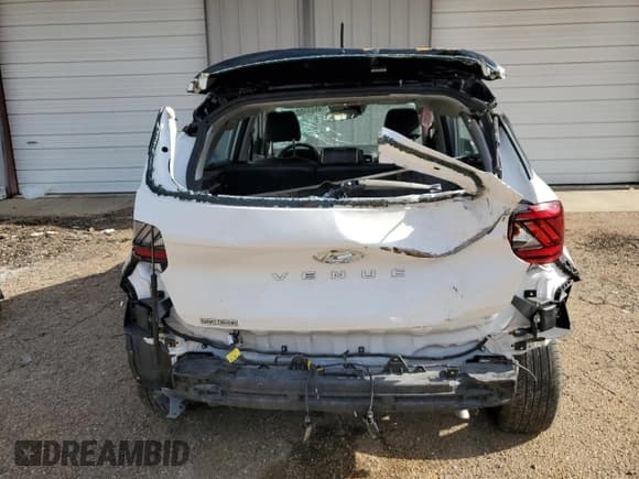 ✅ 2023 Hyundai Venue Limited • VIN: KMHRC8A39PU260224 • Lot: 81989554. Listed on Copart with 22,665 mi. Free auction sales archive from the USA and detailed vehicle history report at DreamBid. Image 6.