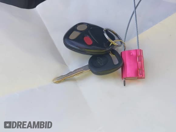 ✅ 2000 Chevrolet Silverado 1500 LS • VIN: 1GCEC19T0YZ115267 • Лот: 43527083. Опубликован ранее на IAAI с пробегом 234 512 миль. Бесплатный доступ к архиву аукционных продаж из США и подробный отчёт об истории автомобиля на DreamBid. Изображение 11.