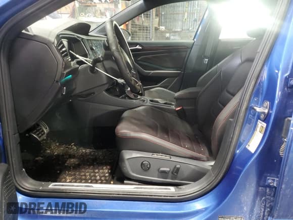 ✅ 2022 Volkswagen Jetta Autobahn • VIN: 3VW2T7BU5NM013532 • Лот: 43793175. Опубликован ранее на Copart с пробегом 39 135 миль. Бесплатный доступ к архиву аукционных продаж из США и подробный отчёт об истории автомобиля на DreamBid. Изображение 7.