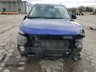 ✅ 2024 Hyundai Venue SEL • VIN: KMHRC8A30RU321852 • Lot: 50299165. Listed on Copart with 4,402 mi. Free auction sales archive from the USA and detailed vehicle history report at DreamBid. Image 5.