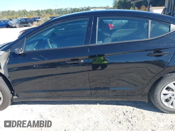 ✅ 2019 Hyundai Elantra SE • VIN: KMHD74LF5KU808078 • Lot: 43546775. Listed on IAAI with 59,039 mi. Free auction sales archive from the USA and detailed vehicle history report at DreamBid. Image 14.