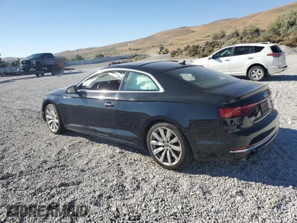 ✅ 2018 Audi A5 Premium • VIN: WAUNNAF53JA050061 • Lot: 68200555. Wystawiony na Copart z przebiegiem Nie podano. Bezpłatny archiwum sprzedaży aukcyjnych z USA i szczegółowy raport historii pojazdu na DreamBid. Zdjęcie 2.