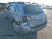 ✅ 2010 Subaru Outback Limited Power Moon • VIN: 4S4BRCKC7A3341107 • Lot: 43695644. Wystawiony na IAAI z przebiegiem 131 389 mil. Bezpłatny archiwum sprzedaży aukcyjnych z USA i szczegółowy raport historii pojazdu na DreamBid. Zdjęcie 6.