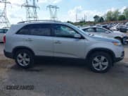 ✅ 2013 Kia Sorento EX • VIN: 5XYKUDA22DG413039 • Lot: 42197700. Listed on IAAI with 132,381 mi. Free auction sales archive from the USA and detailed vehicle history report at DreamBid. Image 14.