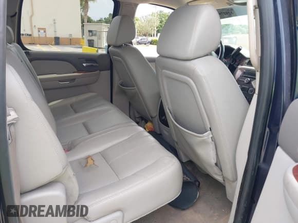 ✅ 2008 Chevrolet Silverado 1500 LTZ • VIN: 2GCEK13Y581224016 • Lot: 42927617. Listed on IAAI with 158,185 mi. Free auction sales archive from the USA and detailed vehicle history report at DreamBid. Image 8.