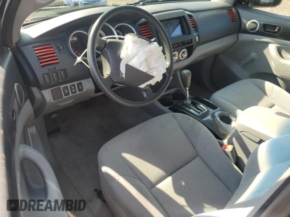 ✅ 2011 Toyota Tacoma • VIN: 5TFPX4ENXBX005075 • Lot: 66114515. Wystawiony na Copart z przebiegiem 135 482 mil. Bezpłatny archiwum sprzedaży aukcyjnych z USA i szczegółowy raport historii pojazdu na DreamBid. Zdjęcie 8.