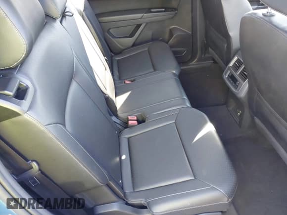 ✅ 2019 Volkswagen Atlas SE • VIN: 1V2UR2CA8KC581156 • Lot: 43691504. Listed on IAAI with 110,963 mi. Free auction sales archive from the USA and detailed vehicle history report at DreamBid. Image 8.