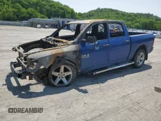 2018 Ram 1500 Express z VIN 3C6RR7KG3JG198447, wystawiony jako Copart lot #58892245 z przebiegiem Nie podano mil oraz Szkoda całkowita • Salvage title. Historia ofert i sprzedaży dostępna na DreamBid. Obrazek 1.